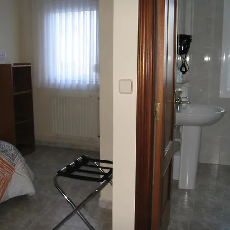 Roma בית הארחה