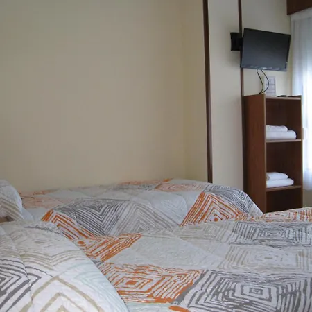 Roma בית הארחה א-קורוניה