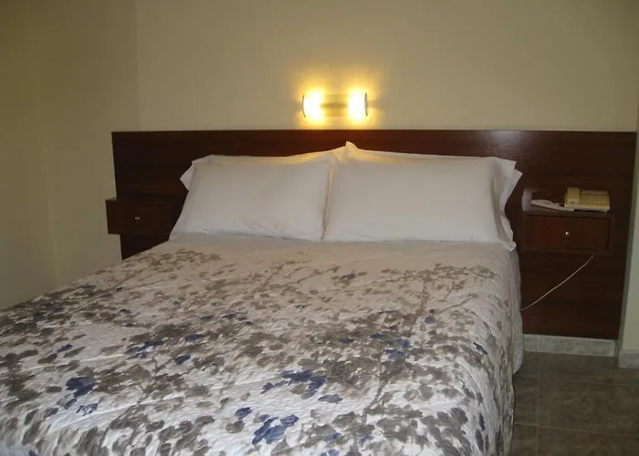 Roma 3* La Corogne